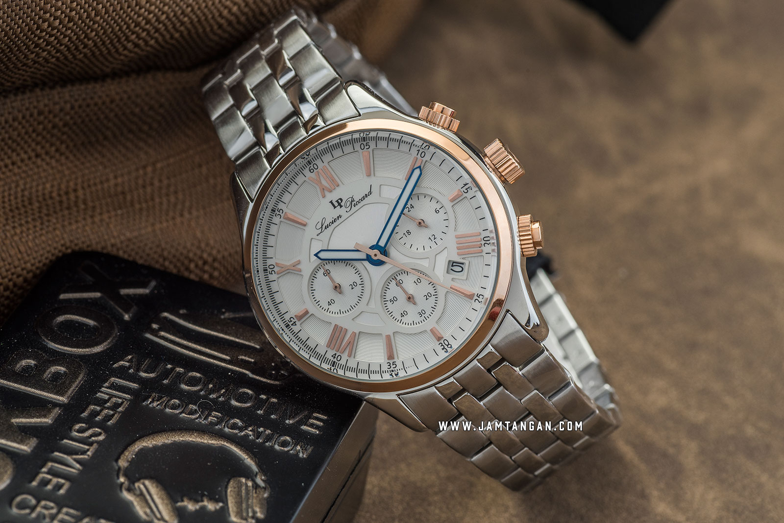 Lucien Piccard Lancaster LP-28013C-22S-RA-RB Chronograph Silver Dial Stainless Steel Strap Machtwatch