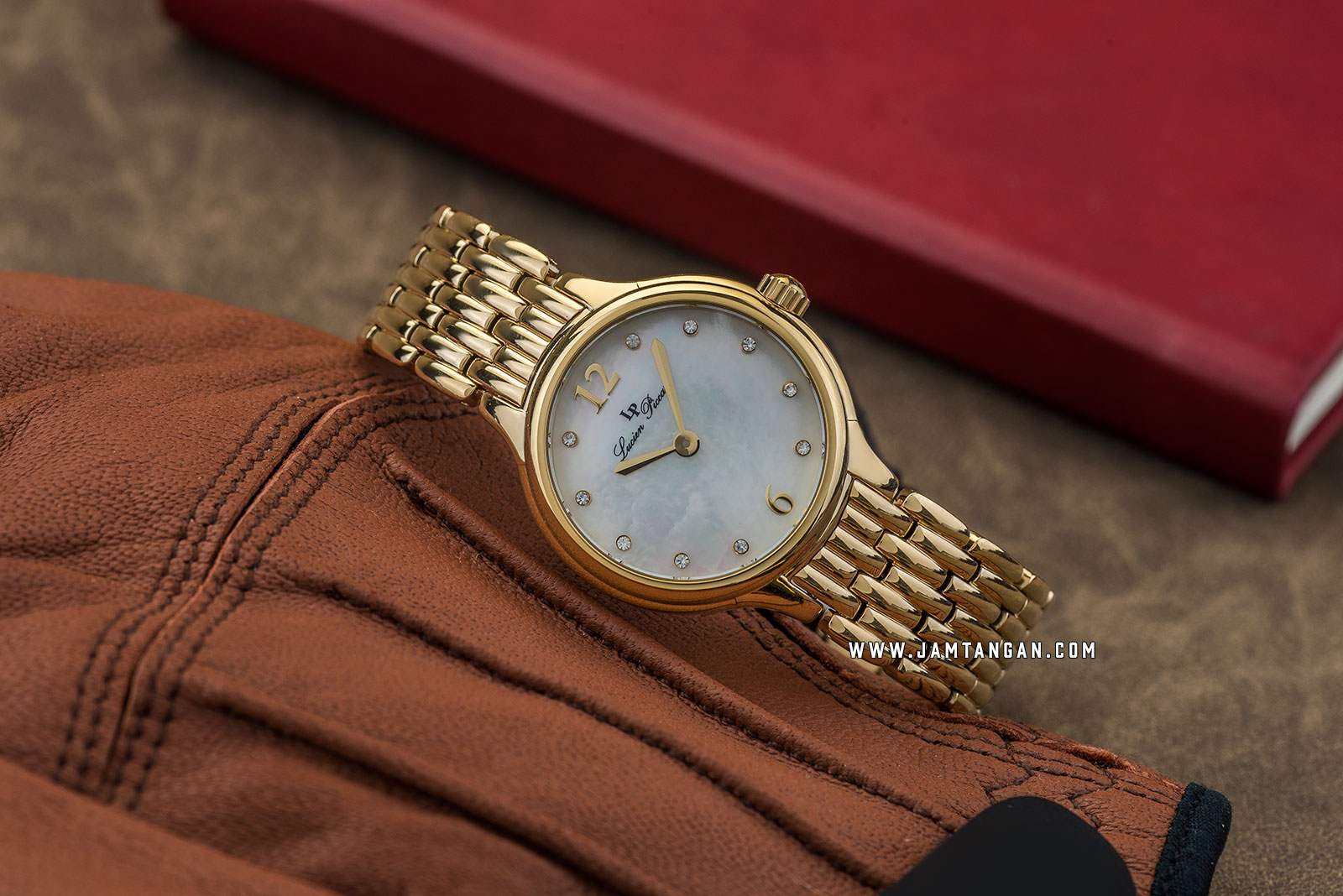 Lucien Piccard Lauren LP-28021-YG-22MOP Silver Mother of Pearl Dial Gold Stainless Steel Strap Machtwatch
