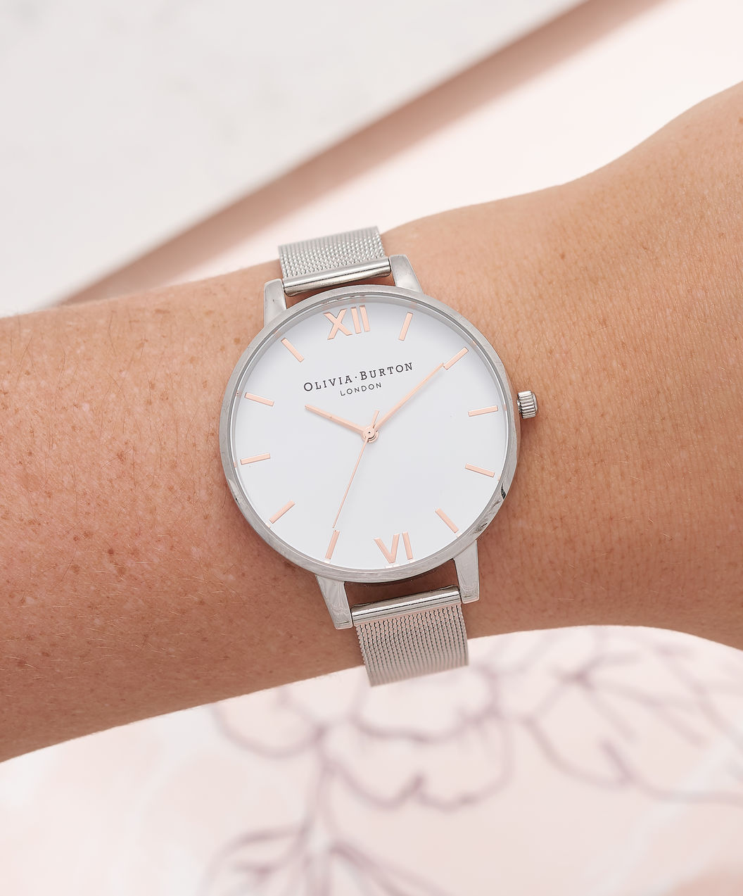 Olivia Burton OB16BD97 Big Dial Ladies White Dial Silver Mesh Strap Machtwatch