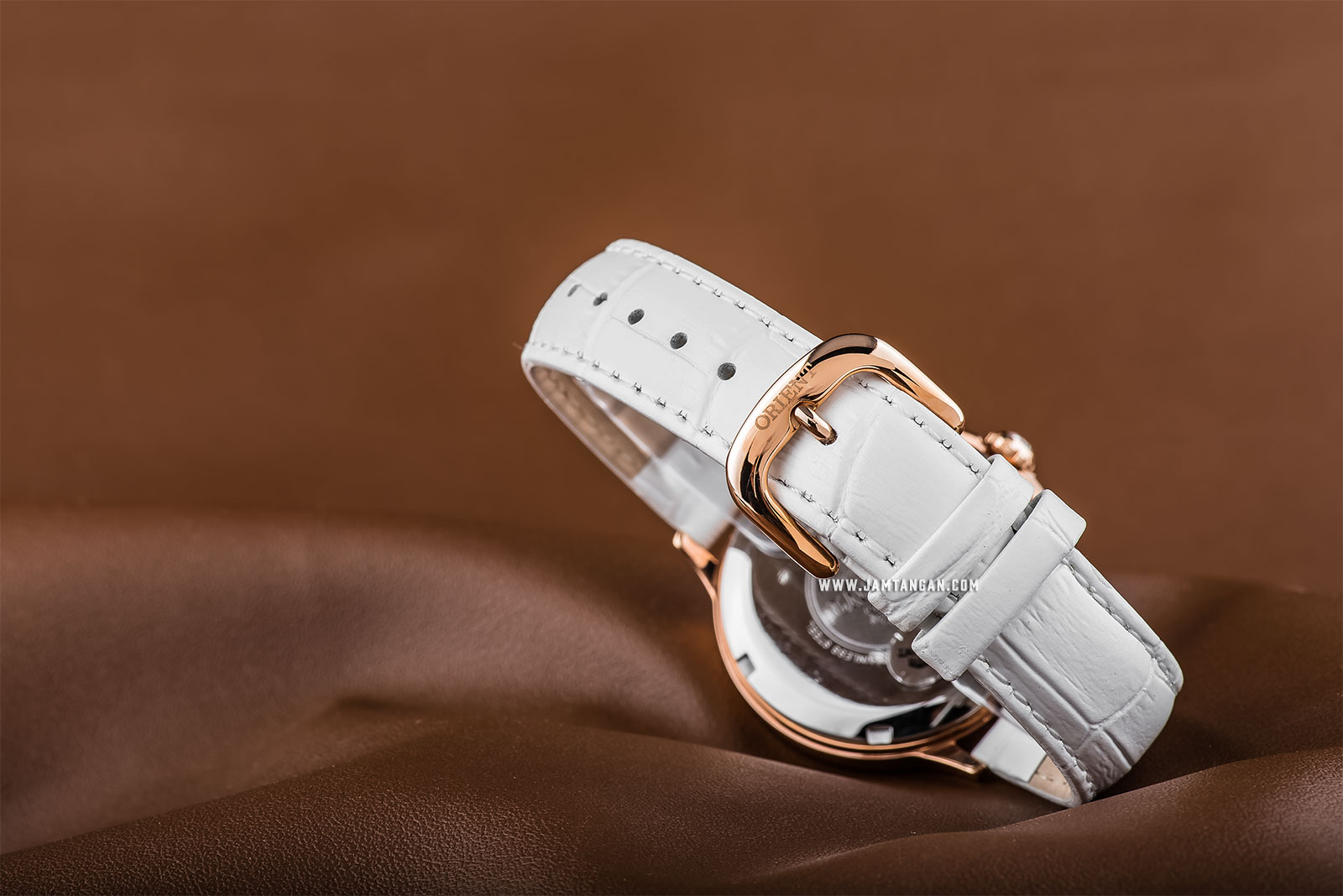 Orient FAC07002W Fashionable Automatic Elegance Ladies White Dial White Leather Strap Machtwatch