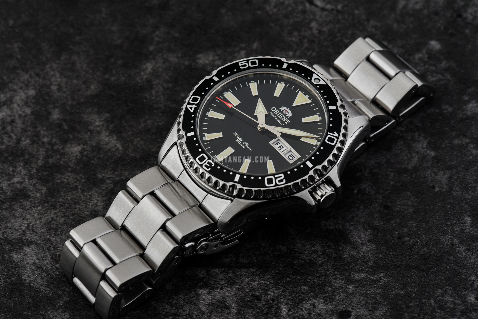 Orient RA-AA0001B Mako III Automatic Divers Black Dial Stainless Steel Machtwatch