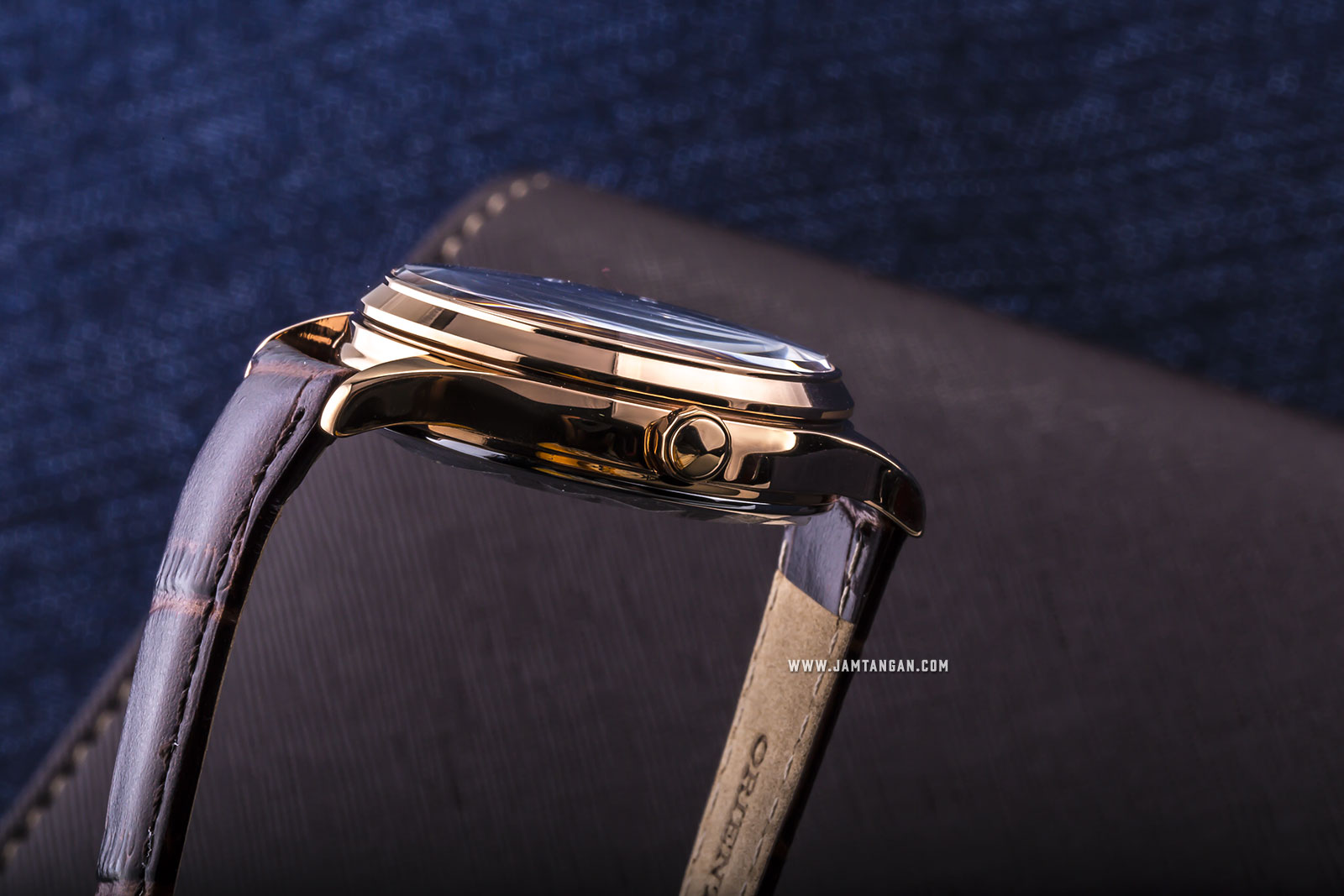 Orient RA-AG0017Y Automatic Blue Moon Open Heart Ladies Black Dial Brown Leather Strap Machtwatch