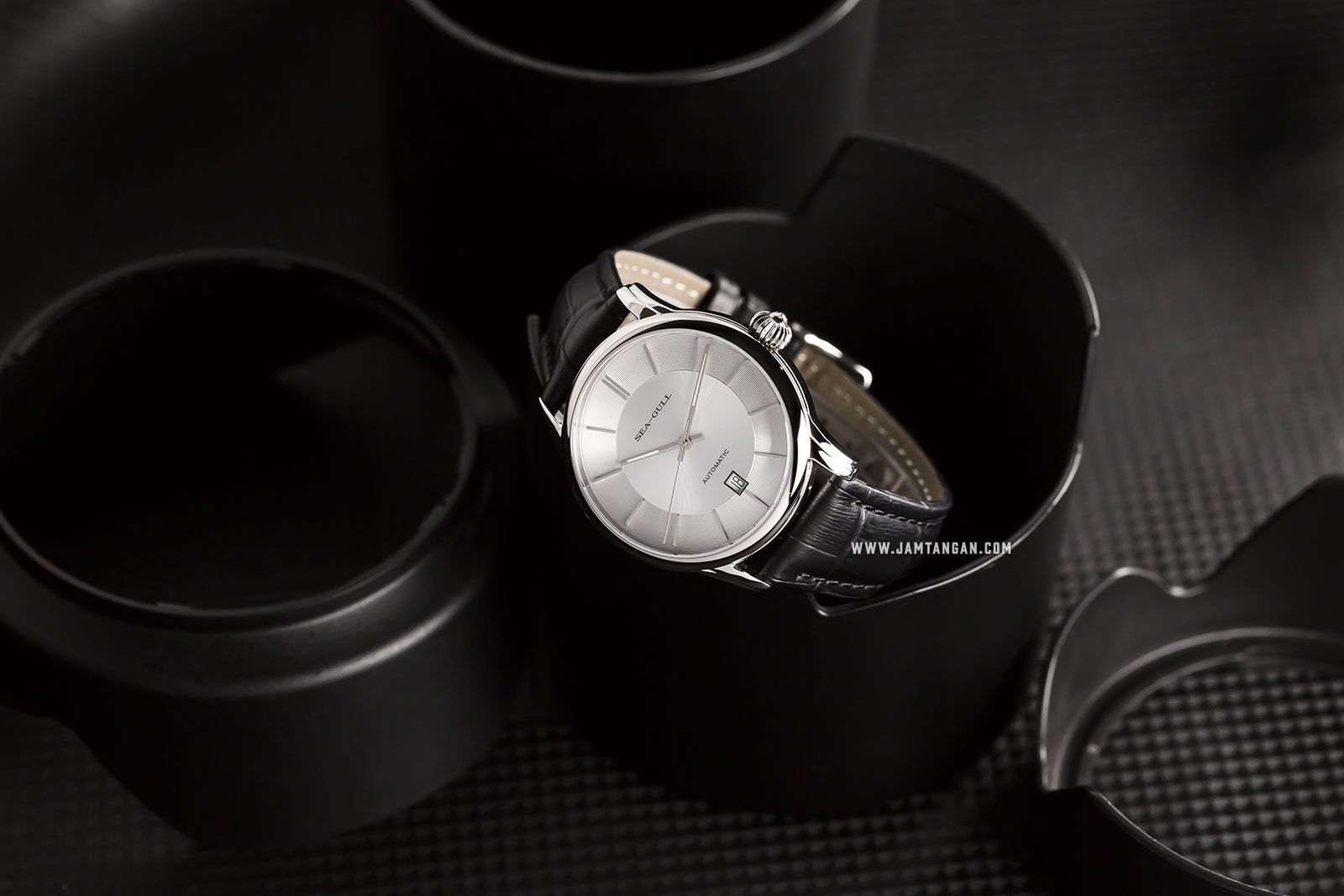 Seagull D819.460 Classic Automatic Mechanical Silver Dial Black Leather Strap Machtwatch