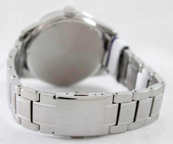 Seiko Solar SNE359P1 Machtwatch