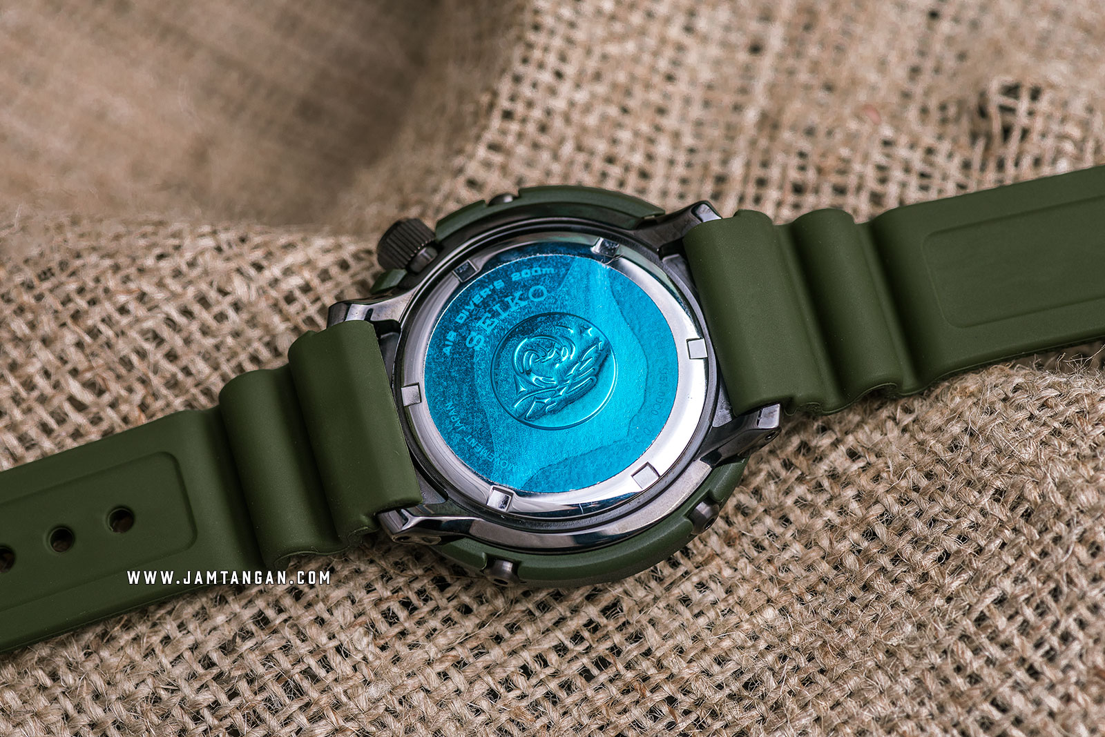 Seiko Prospex Tuna Street Series SNE535P1 Solar Divers 200M Green Rubber Strap SPECIAL EDITION Machtwatch