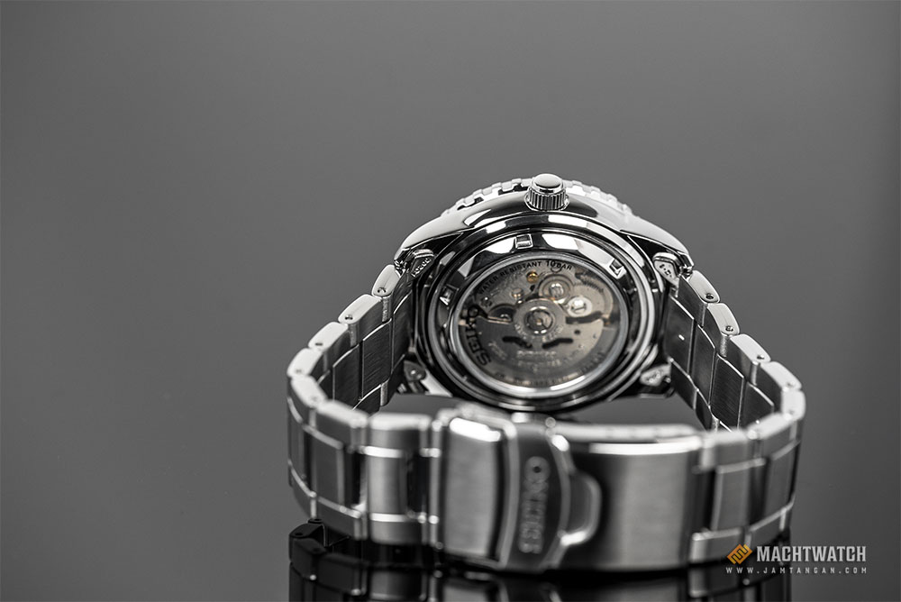 Seiko 5 SNZH55K1 Men Black Dial Stainless Steel Strap Machtwatch