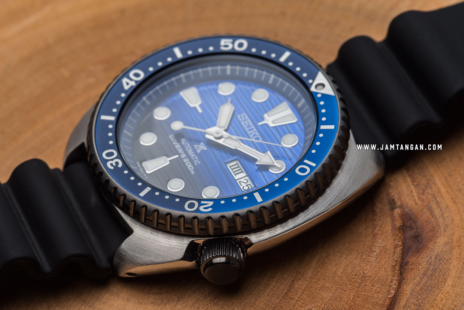 Seiko Prospex Turtle Save The Ocean SRPC91K1 Auto Divers 200M Black Rubber Strap SPECIAL EDITION Machtwatch