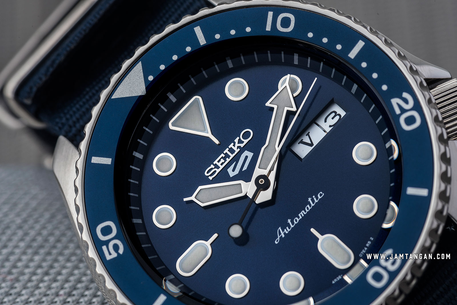 Seiko 5 Sports SRPD51K2 Automatic Blue Dial Blue Nylon Strap Machtwatch