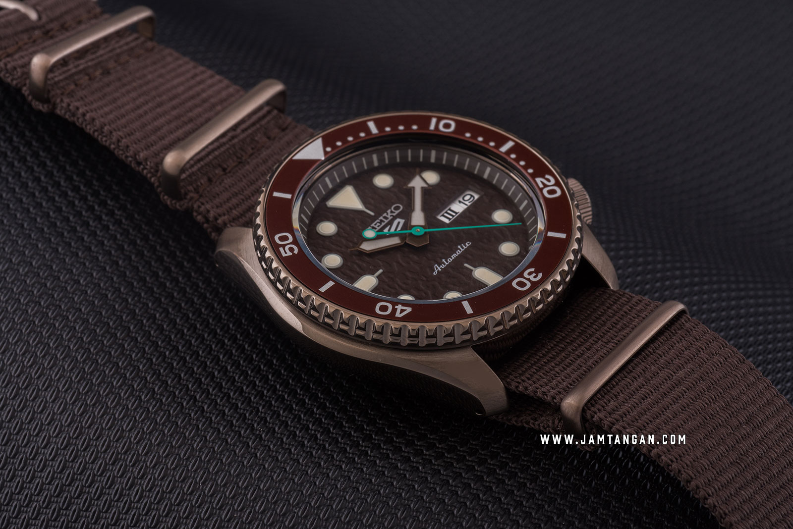 Seiko 5 Sports SRPD85K1 Automatic Brown Dial Brown Nylon Strap Machtwatch