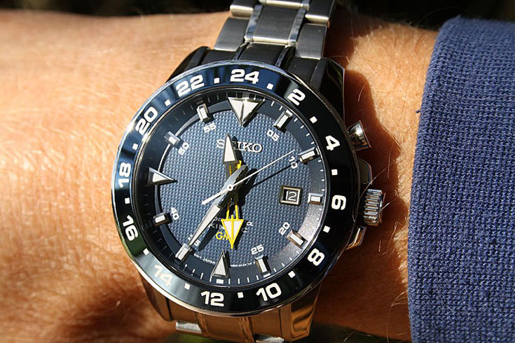Seiko Sportura Kinetic GMT SUN017P1 Machtwatch