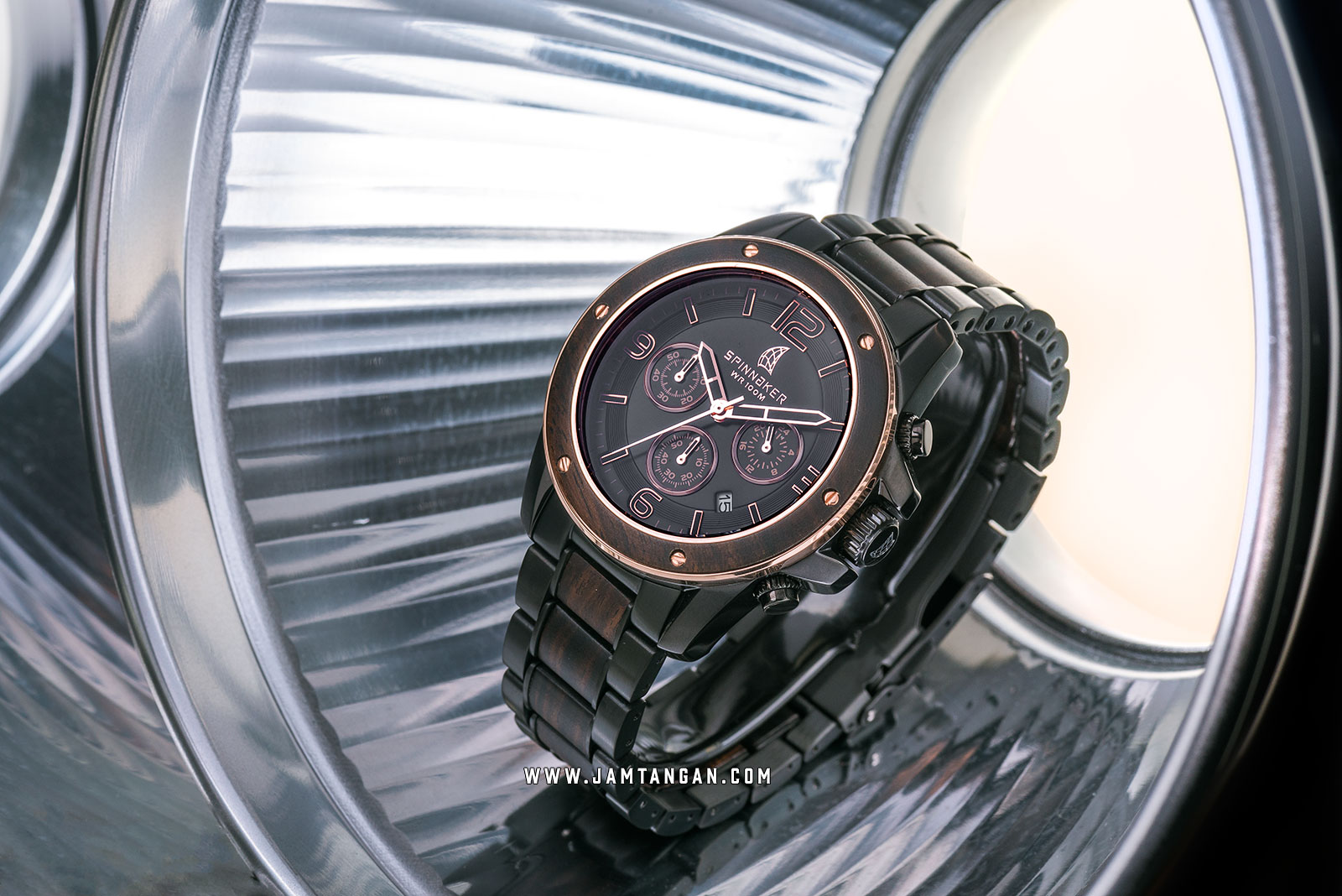 Spinnaker SP-5027-77 Wood Vessel Chronograph Men Black Dial Dual Tone Stainless Steel Strap Machtwatch