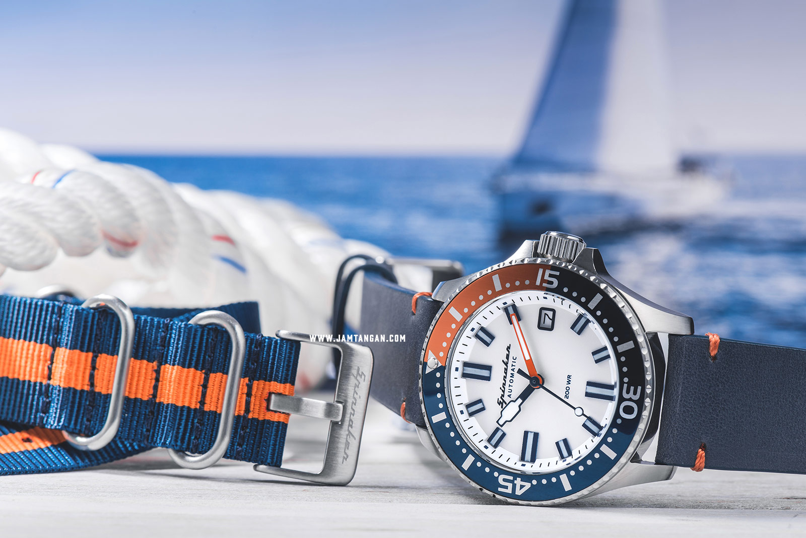 Spinnaker SP-5039-02 Vintage Spence Men White Dial Blue Leather Strap + Extra Strap Machtwatch