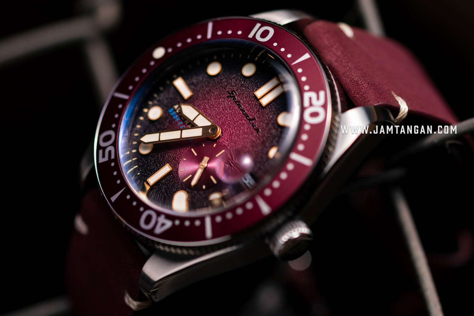 Spinnaker SP-5058-09 Vintage Croft Men Red Dial Red Leather Strap Machtwatch