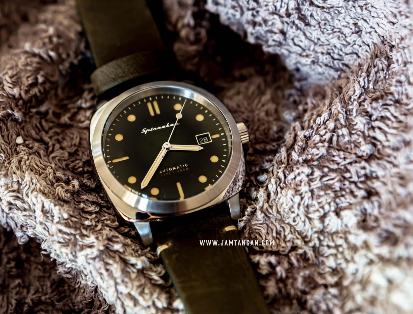 Spinnaker SP-5059-03 Vintage Hull Men Green Dial Green Leather Strap Machtwatch