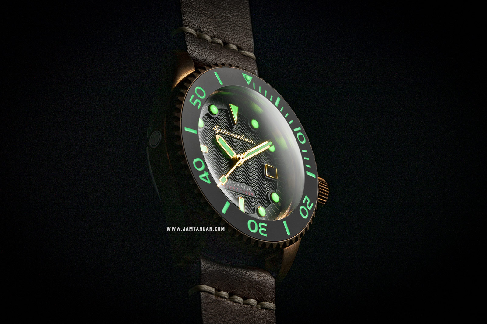 Spinnaker SP-5060-02 Vintage Tesei Men Green Dial Brown Leather Strap Machtwatch