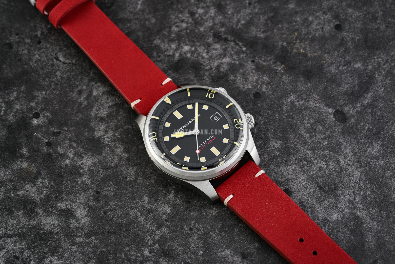 Spinnaker SP-5062-01 Vintage Bradner Men Black Dial Red Leather Strap Machtwatch