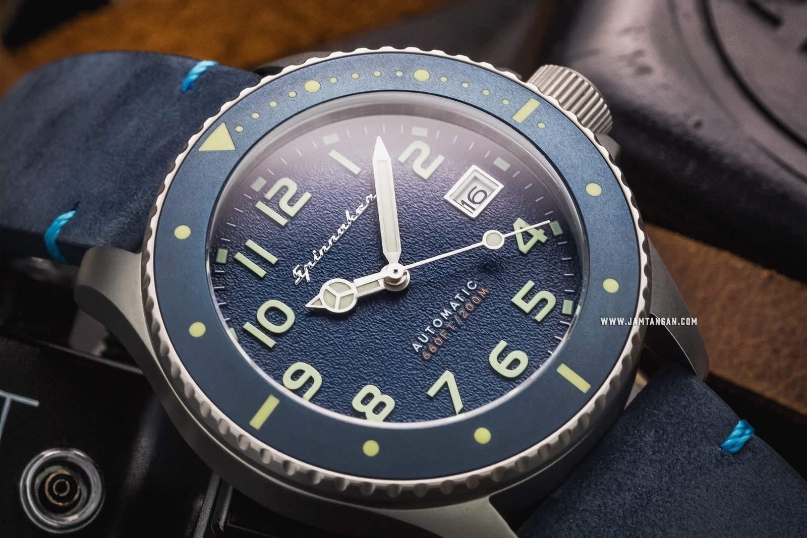Spinnaker SP-5066-02 Vintage Spence Men Blue Dial Blue Leather Strap Machtwatch