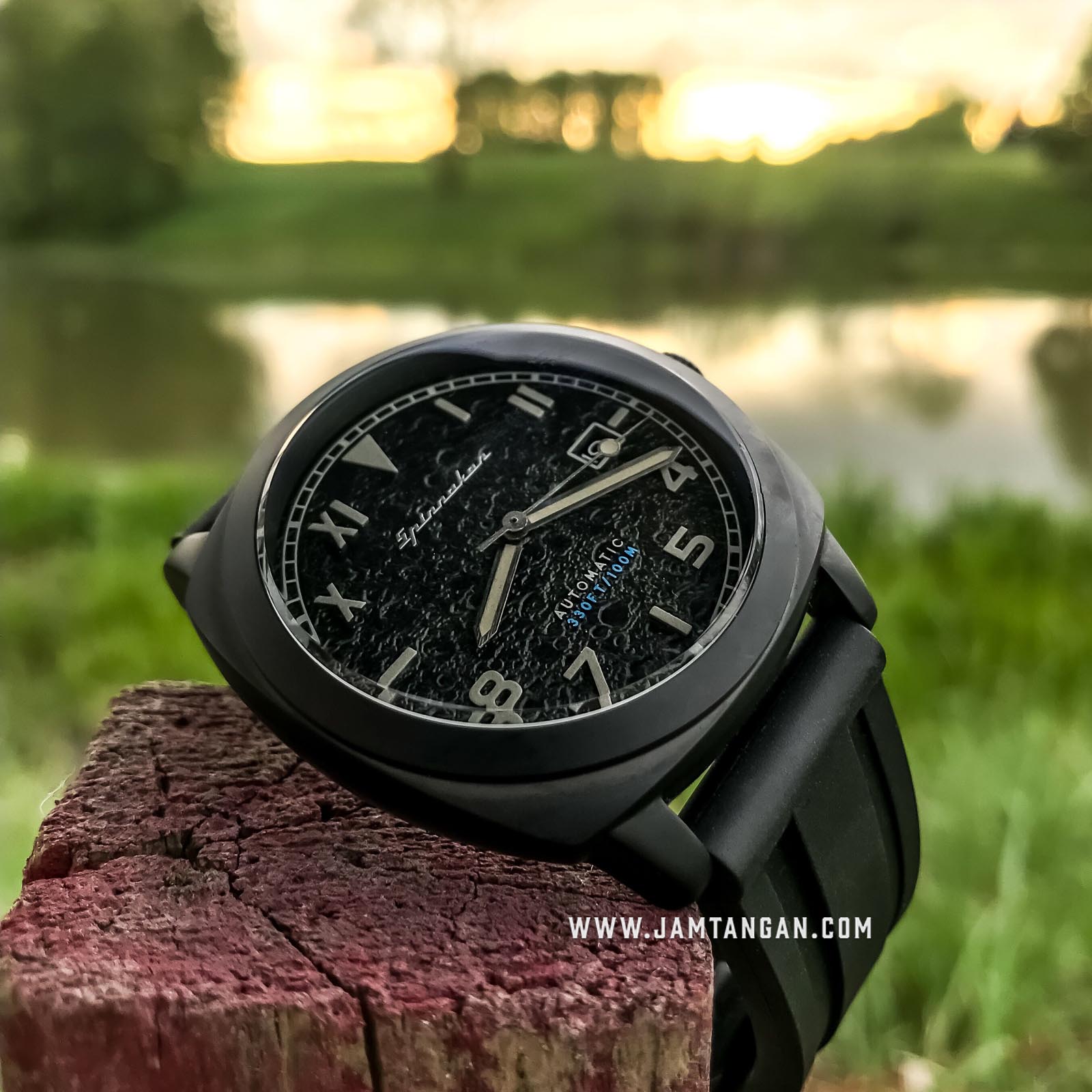 Spinnaker SP-5071-05 Vintage Hull California Tactical Men Black Dial Black Rubber Strap Machtwatch