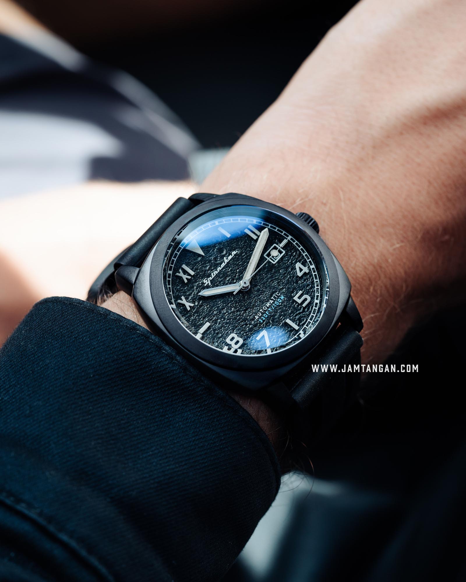 Spinnaker SP-5071-05 Vintage Hull California Tactical Men Black Dial Black Rubber Strap Machtwatch