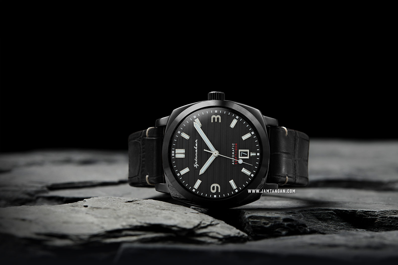 Spinnaker Hull Riviera SP-5073-04 Men Black Dial Black Leather Strap Machtwatch