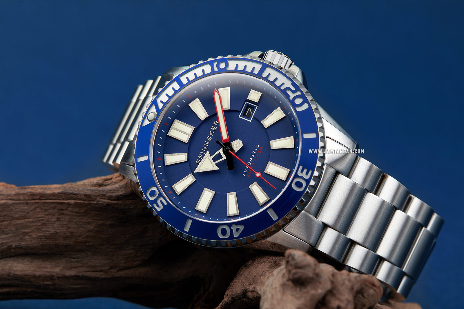 Spinnaker Amalfi Diver SP-5074-22 Men Blue Dial Stainless Steel Strap Machtwatch