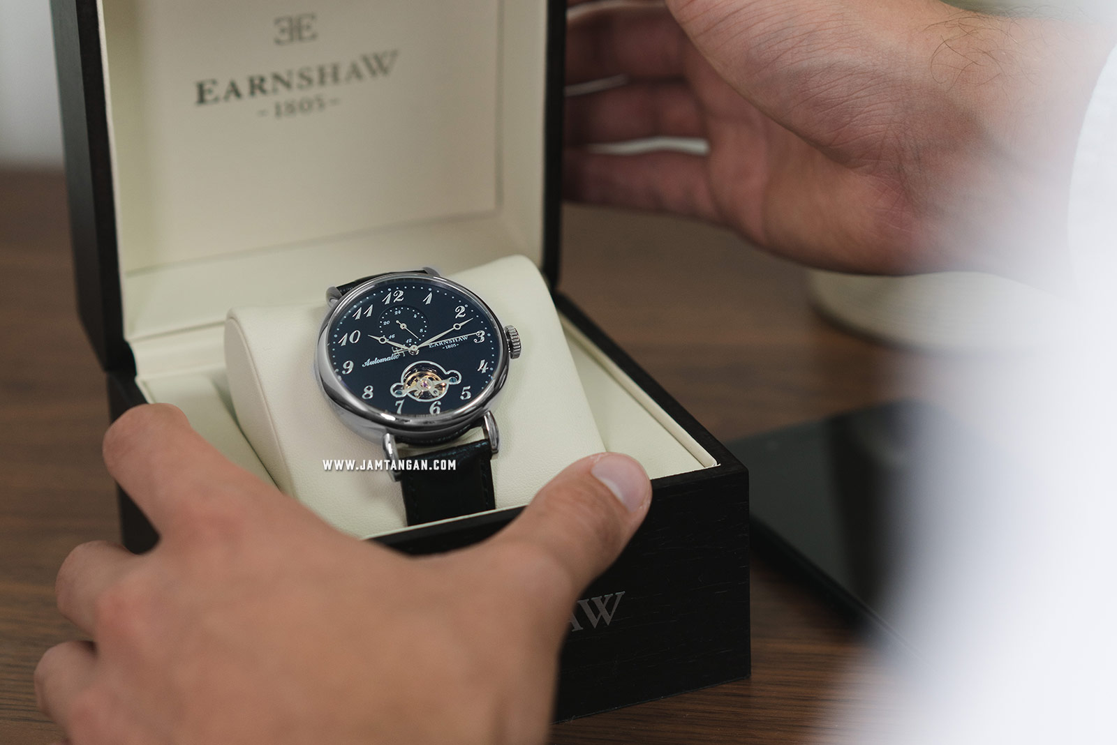 Thomas Earnshaw ES-8088-03 Grand Legacy Automatic Open Heart Dial Black Leather Strap Machtwatch