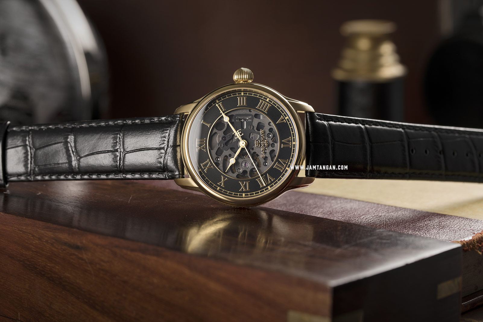 Thomas Earnshaw ES-8807-02 Longitude Skeleton Dial Black Leather Strap Machtwatch
